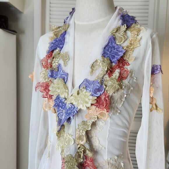 💥WOW! MANDALAY Fairy Sheer Appliqué Ruffled Collar Blouse Top Embellished Y2k - Picture 2 of 16